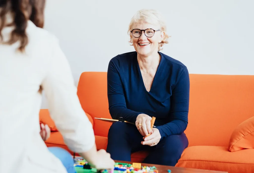 Jutta Grebing im Einzelcoaching mit einer Kundin